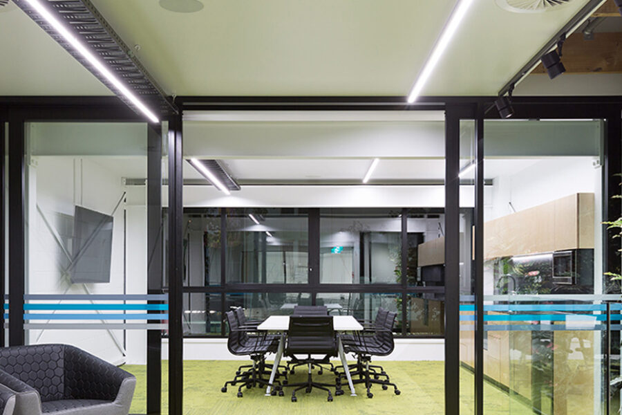 Bob Each Way office usage