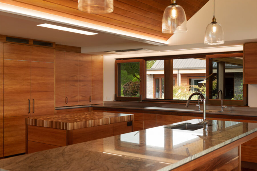 Dado Dave in kitchen