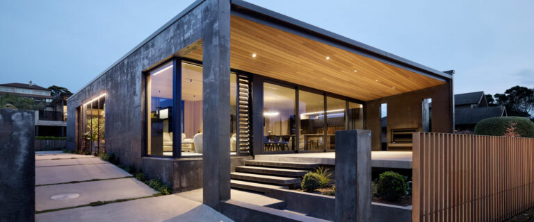 BEACHFRONT BRILLIANCE